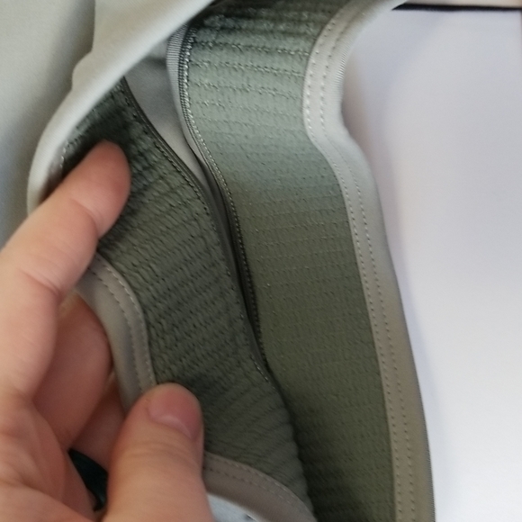 Girlfriend Collective Topanga Green Pond Sports Bra - Picture 6 of 9